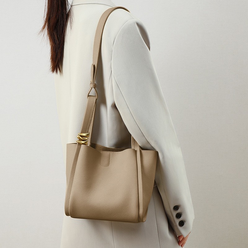 Genuine Cowhide Leather Tote B - Leatherwork Rings ulasan dan harga